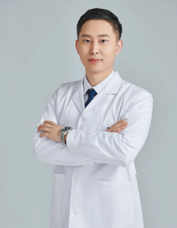 张犇 · 院方提供的医师照片